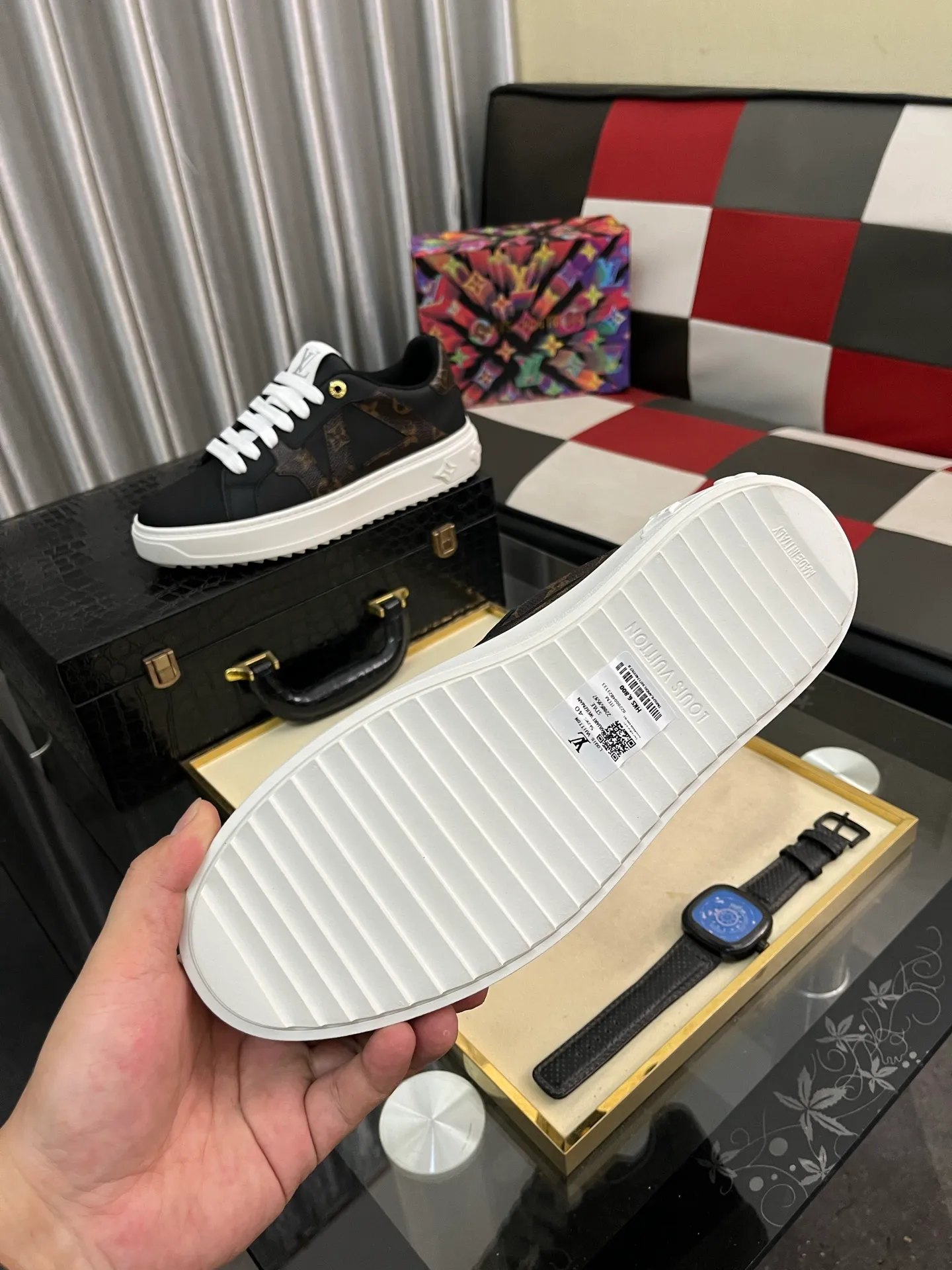 Men's shoes 💰520⌚️⌚️LV Louis Vuitton. The latest fashionable casual shoes are popular in physical stores. New spring and summer comfortable imported custom original cowhide, unique jacquard fabric element design. With sheepskin lining, Lv original bottom, [sun][sun] high-end packaging and high quality💪Details determine the quality, you can enter and leave the counter at will, welcome to compare🇮🇹Number of sizes 38-445️⃣Color options available